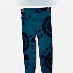 PINK Victoria's Secret Teal and Navy Tie-Dye Leggings